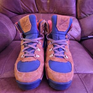 Men's Size 12 Timberland Brown, Blue, and orange hiking boots